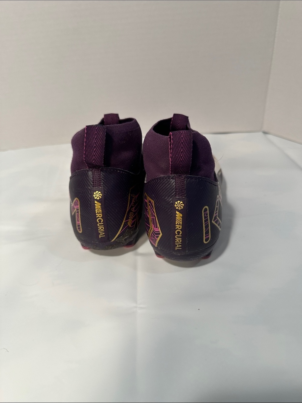 Nike kids Purple/Black Soccer Cleats with White Swoosh size 6 - Picture 4 of 11